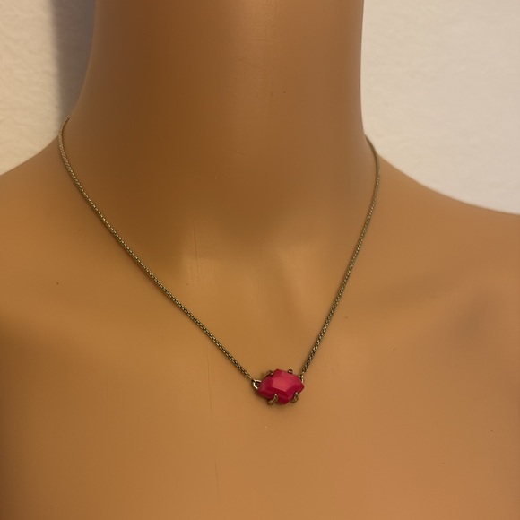 Vintage Gold Kendra Scott necklace - Picture 3 of 5